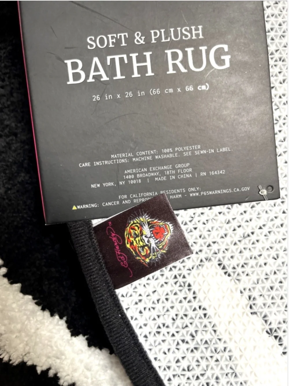 Ed Hardy 8 Ball Bath Rug Black White Round Plush Bathroom Mat 26